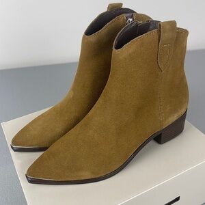 Marc Fisher Mikala Pointed Toe Bootie. Size 7.